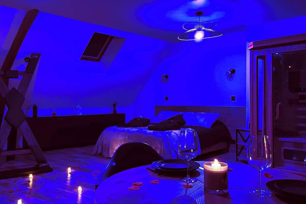 Foto 8 von 10: Love Room Le Chalet / Jacuzzi / Sauna