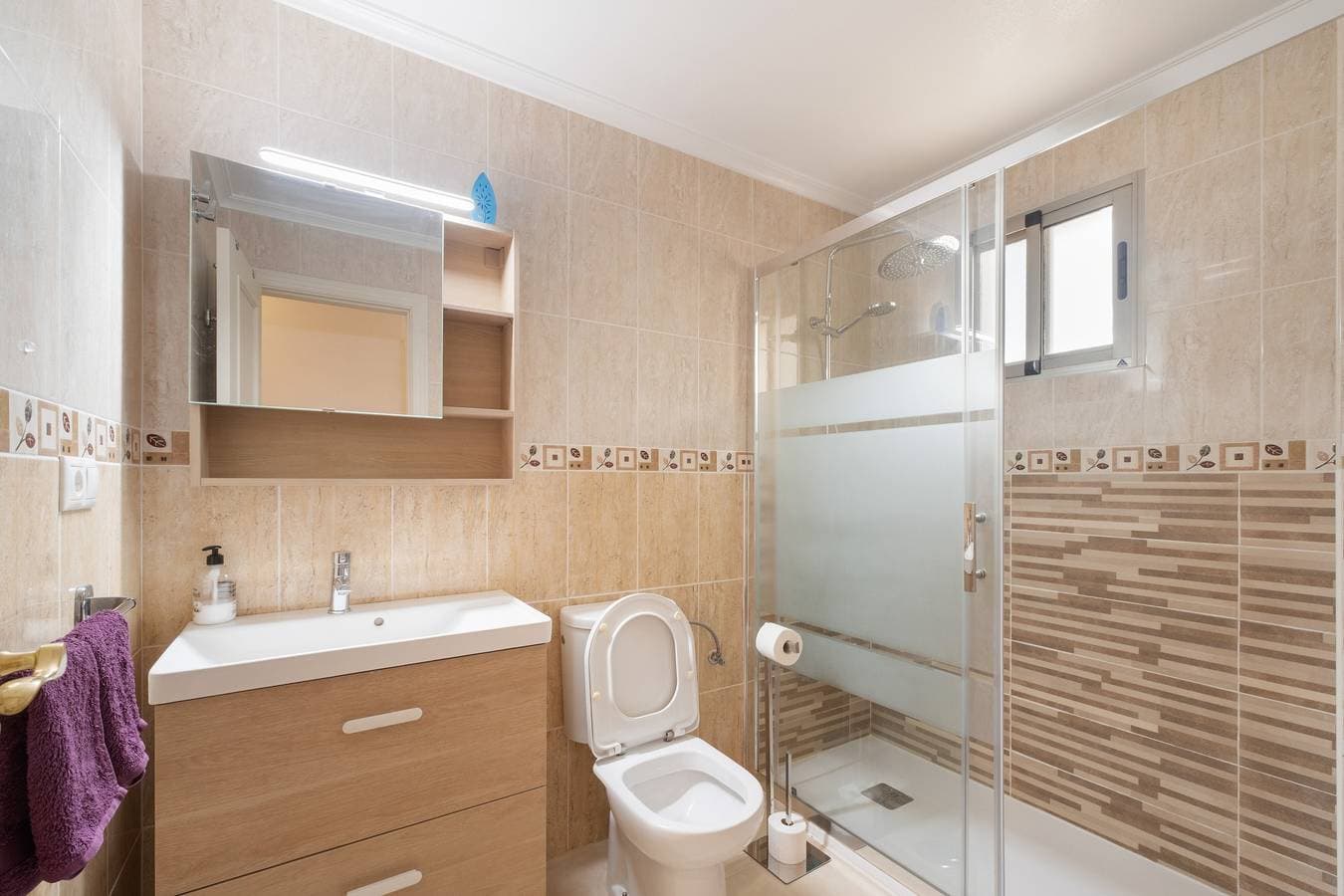 Foto 11 von 27: Apartment 'Carpediem in Spanje' mit Seeblick, Gemeinschaftspool und WLAN
