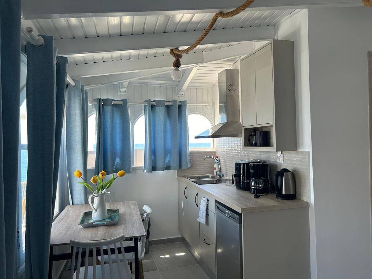 Foto 9 von 19: Apartment with Sea View