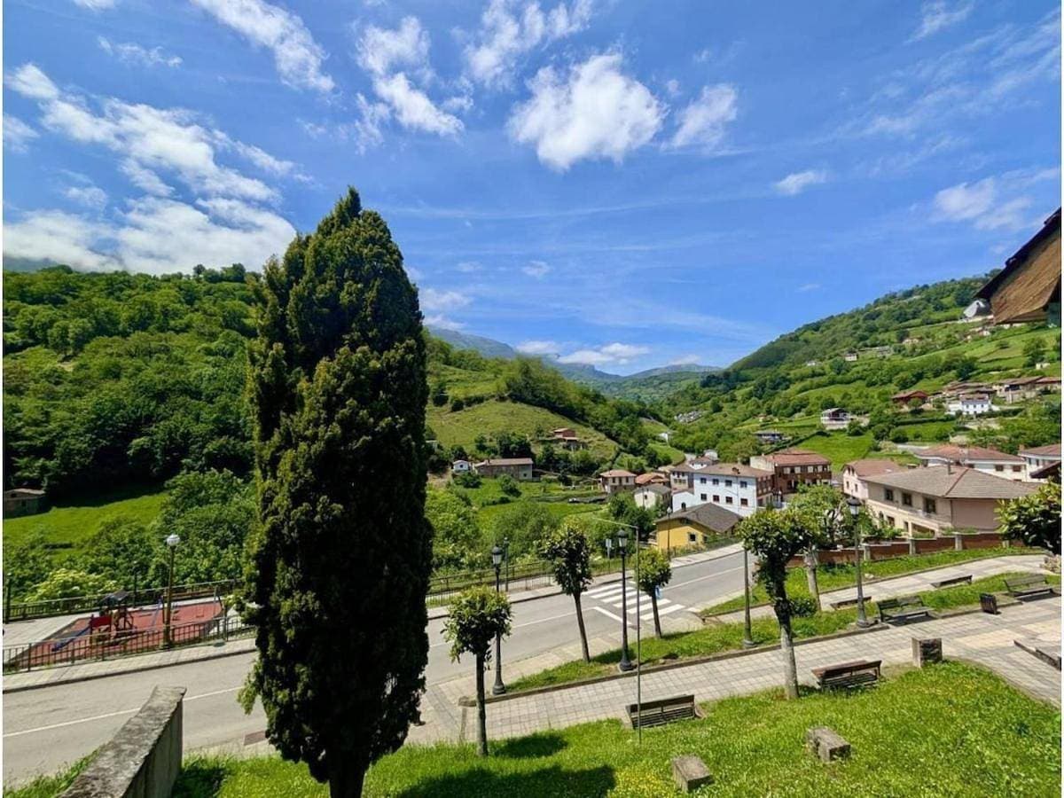 Foto 7 von 31: Two-Bedroom Apartment with Mountain View