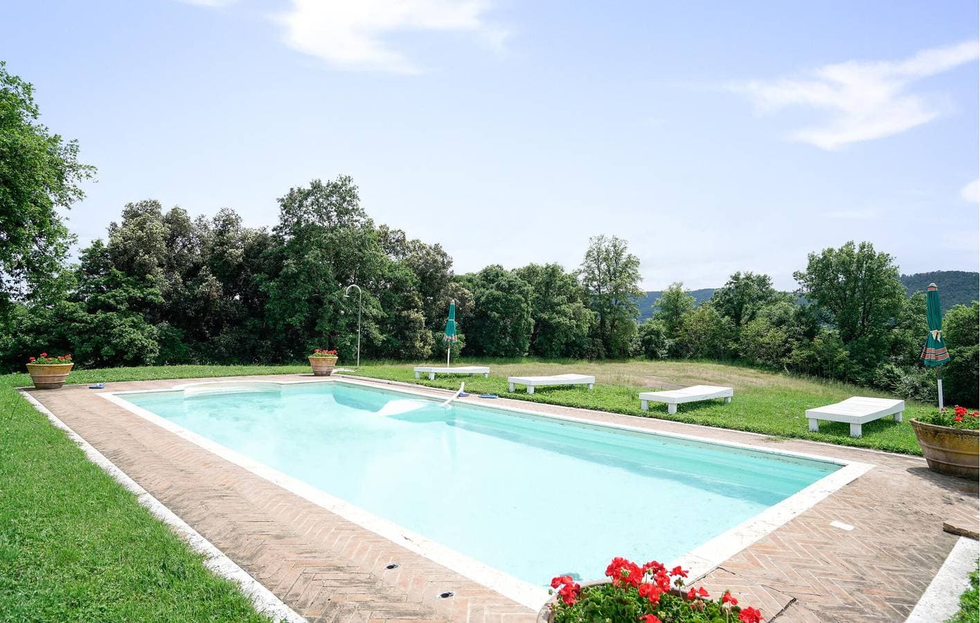 Foto 4 von 27: Geräumige Wohnung in der Nähe von Fiume Fiora mit Pool und Parkplatz