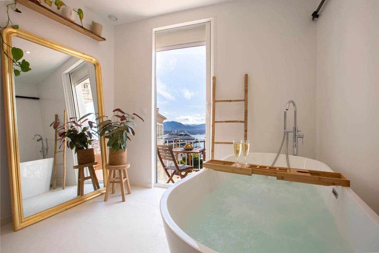 Sublime, hyper-centre d'Ajaccio, avec Spa, Sauna, Vue mer & Plage à 3min 1
