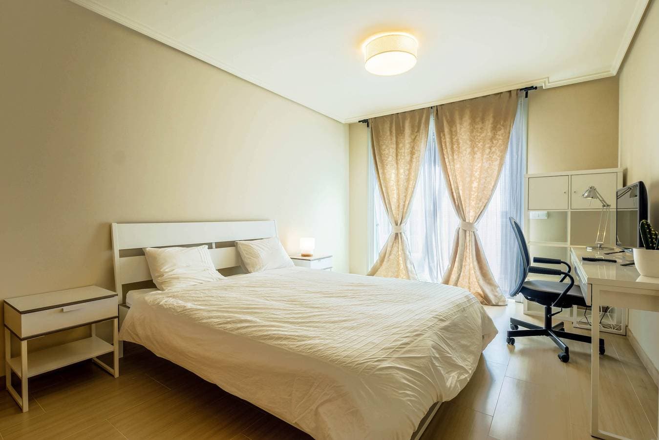 Foto 12 von 28: Ferienwohnung Luxury Junto Al Mar nahe dem Strand mit Terrasse
