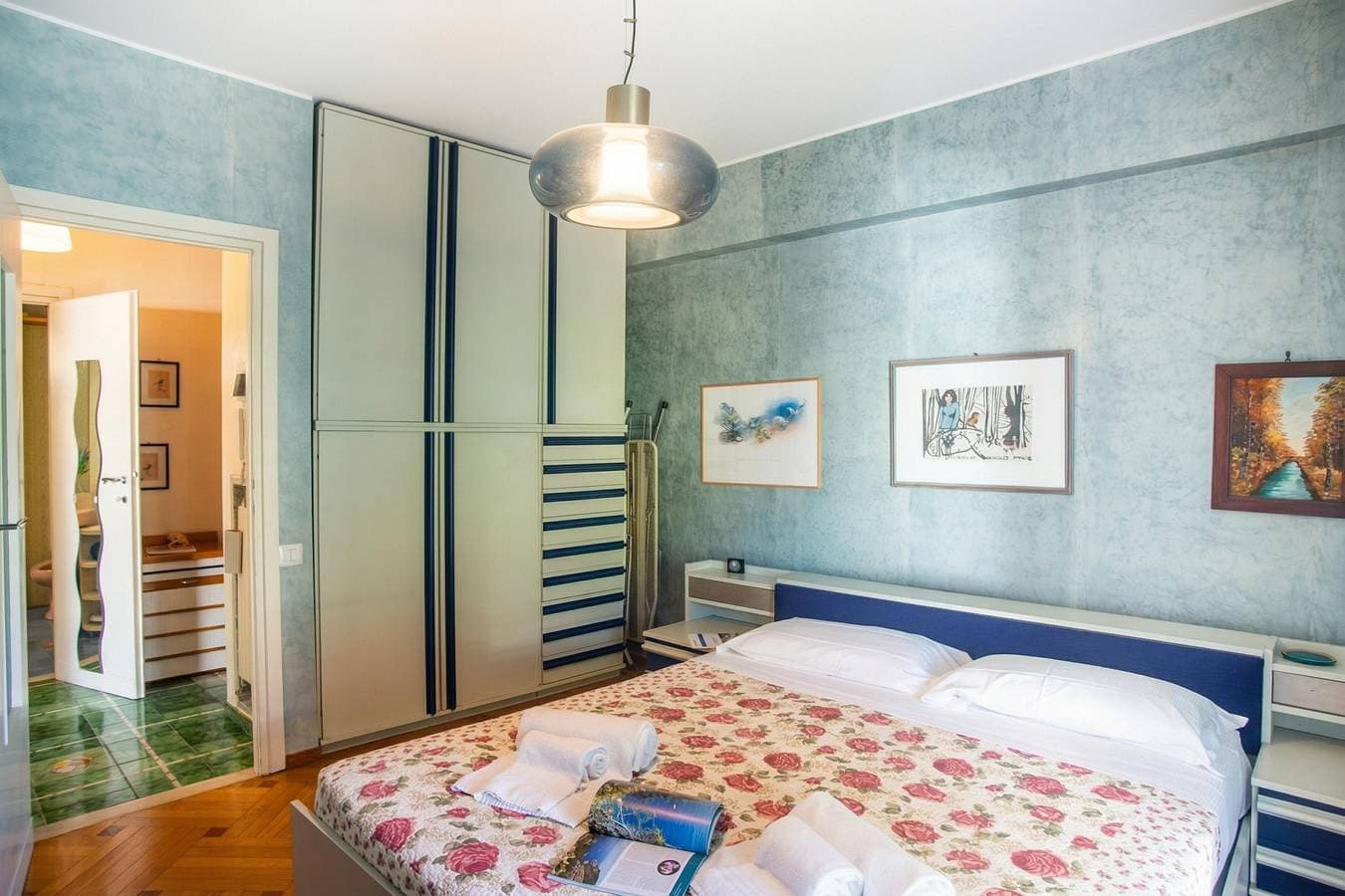 Foto 12 von 22: Bilocale Vista Mare con Piscina SeaView Balcony + Pool