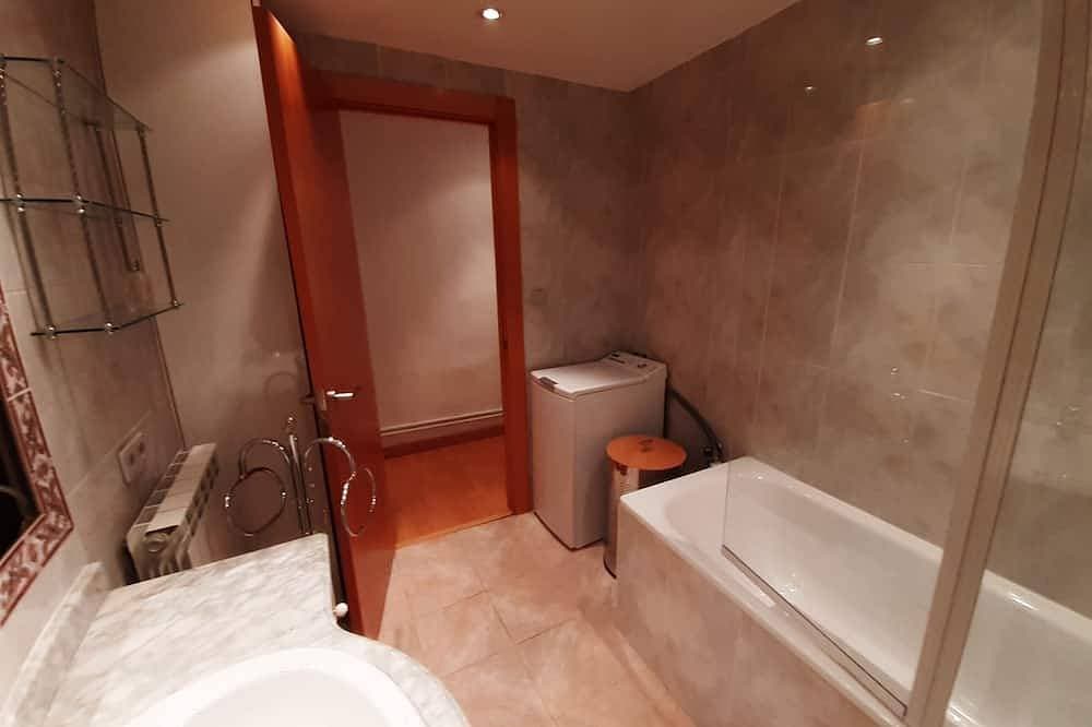 Foto 6 von 21: La Taconera, ein Luxus im Zentrum von Pamplona, Uat00727.