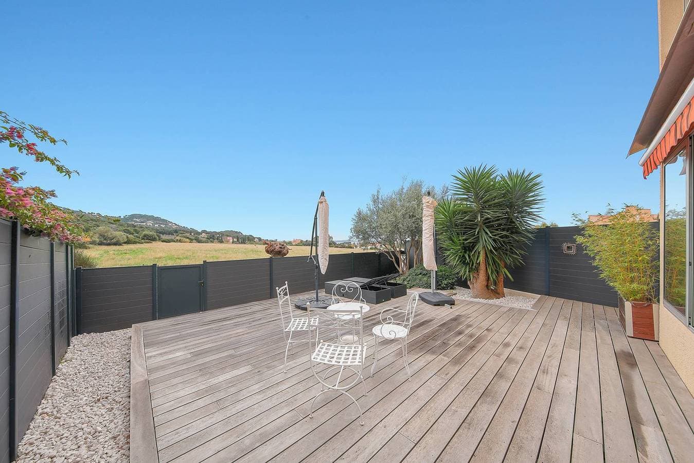 Foto 3 von 25: Ferienwohnung für 4 Personen mit Garten