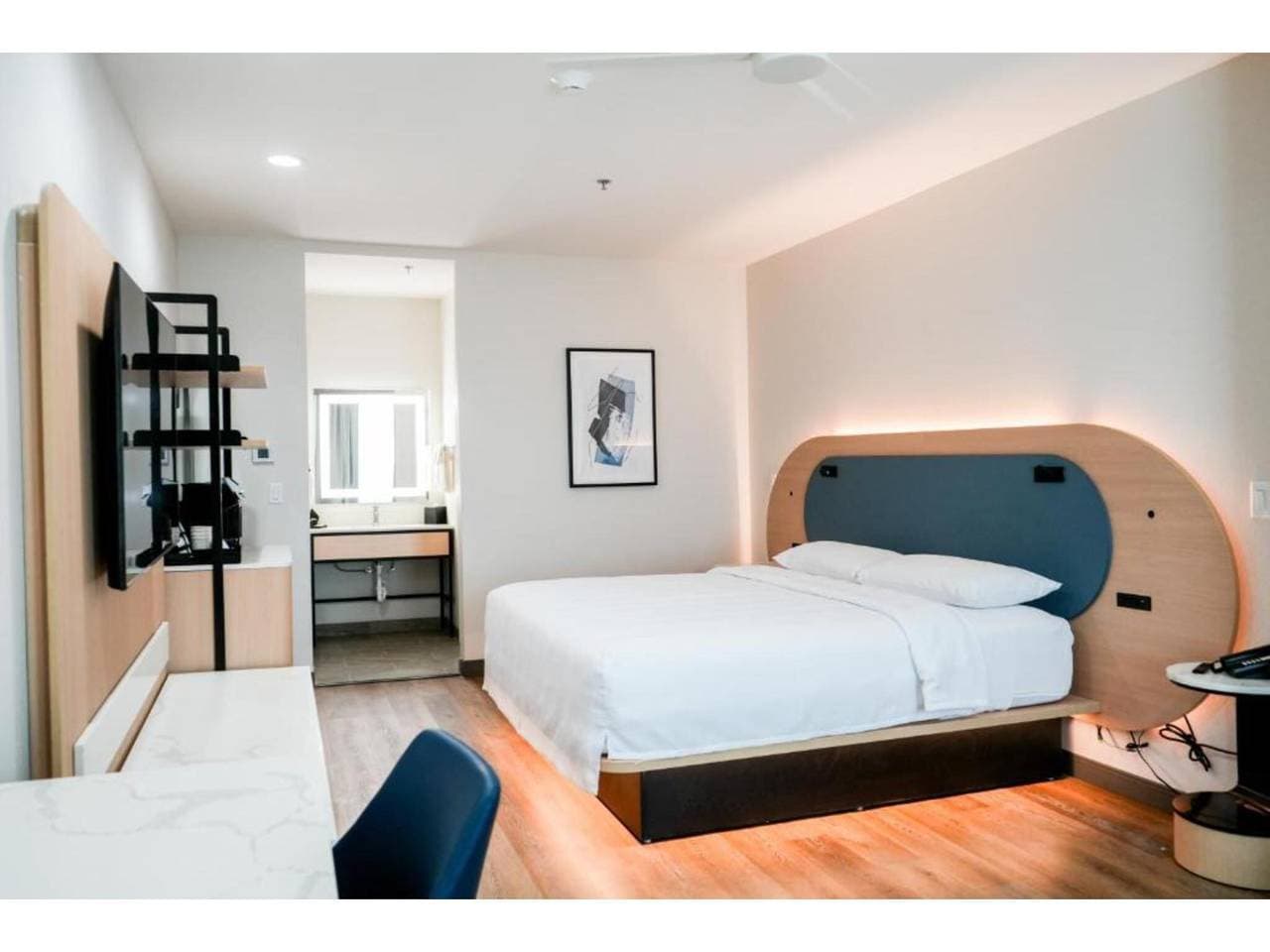 Foto 8 von 18: Deluxe-Einzelzimmer mit Kingsize-Bett und