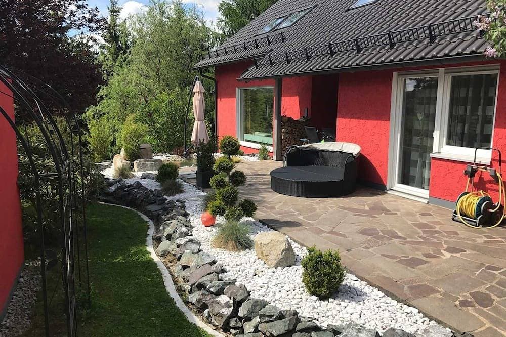 Auszeit Ferienwohnung Schauenstein - Loggia & Panoramablick - Geschmackvolle 1