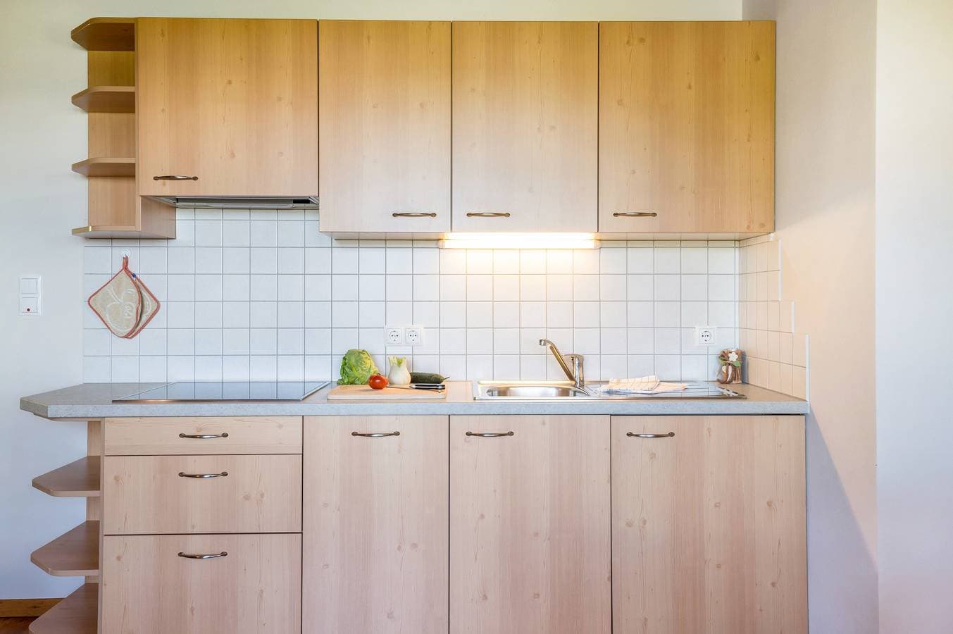 Foto 9 von 32: Ferienwohnung 'Ronsolhof Hauenstein' mit Bergblick, Gemeinschaftsgarten und WLAN