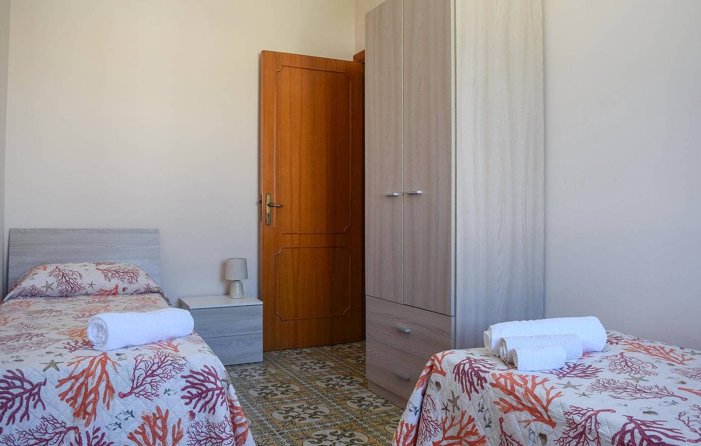 Foto 12 von 16: Gemütliche Ferienwohnung mit Meerblick und Terrasse in der Nähe des Strandes von Sampieri