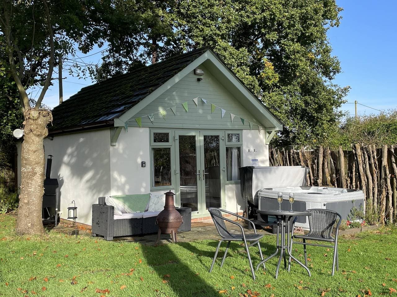 Foto 6 von 41: Lodge für 2 Personen mit Garten