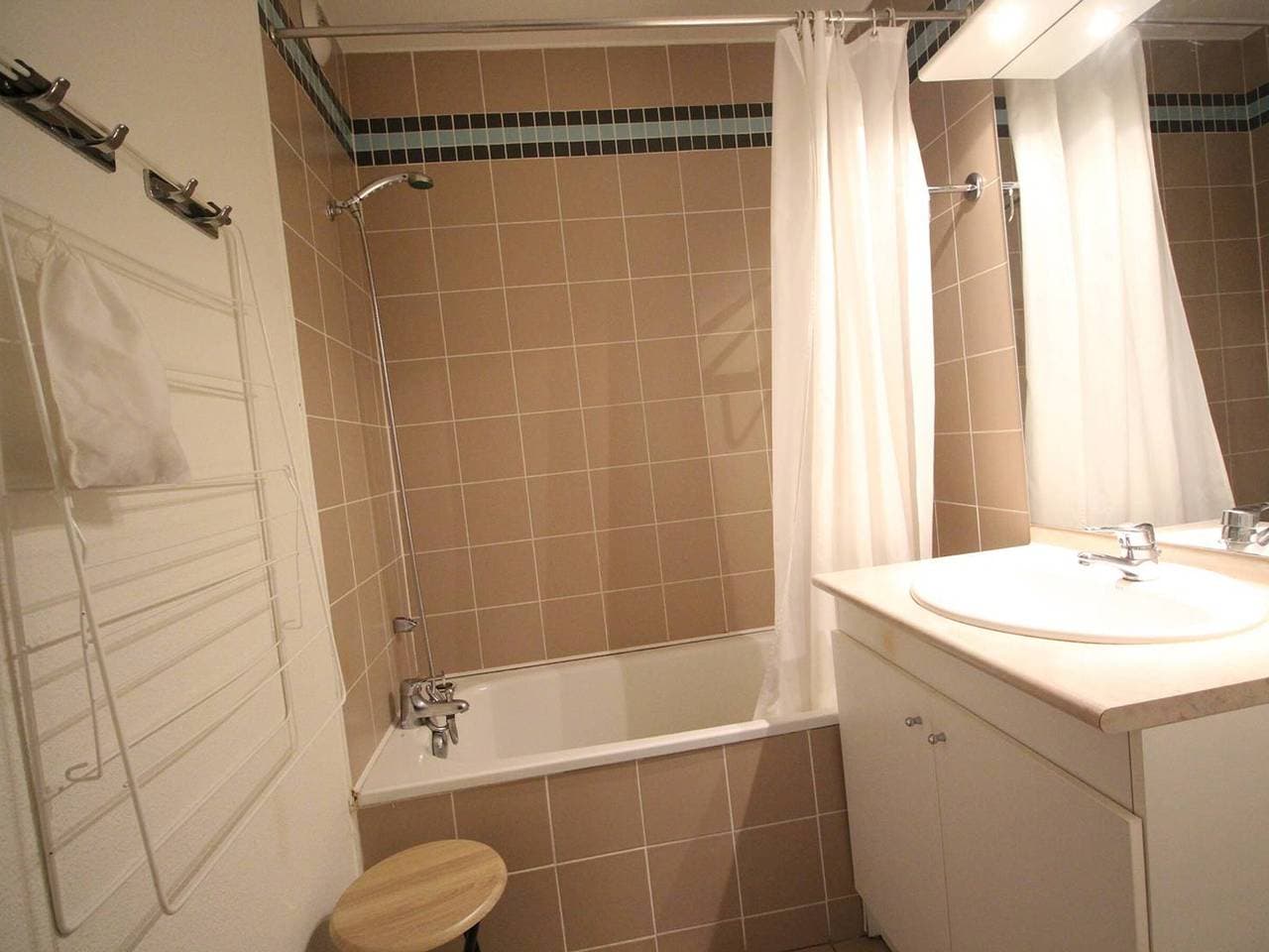Foto 4 von 14: Charmantes 2-Zimmer mit Balkon, Parkplatz, nahe beim Park