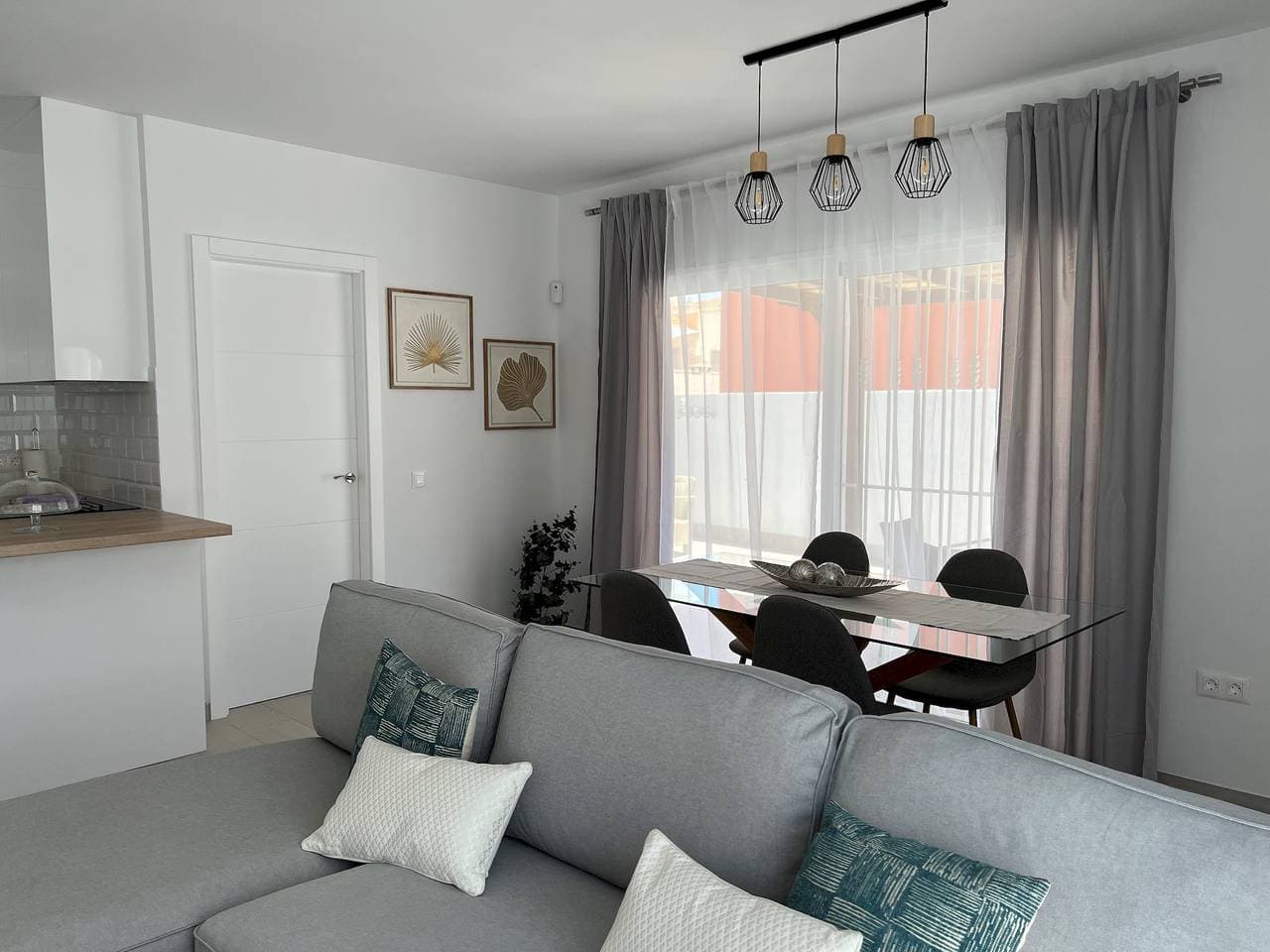 Foto 7 von 42: Villa für 5 Personen mit Terrasse