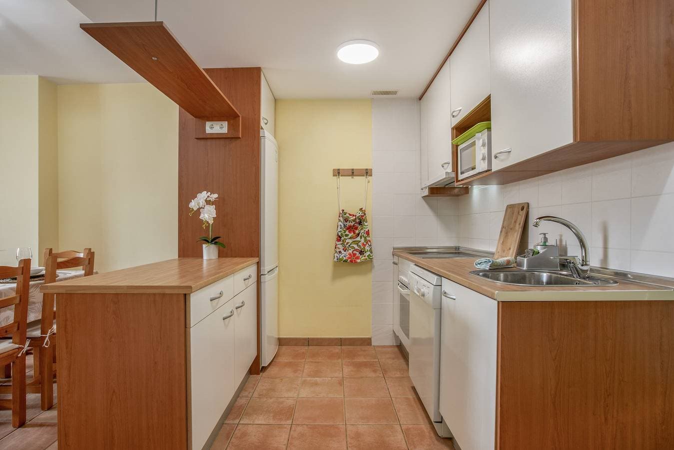 Foto 8 von 31: Ferienwohnung 'Palm Serenity' mit Gemeinschaftspool, WLAN und Klimaanlage
