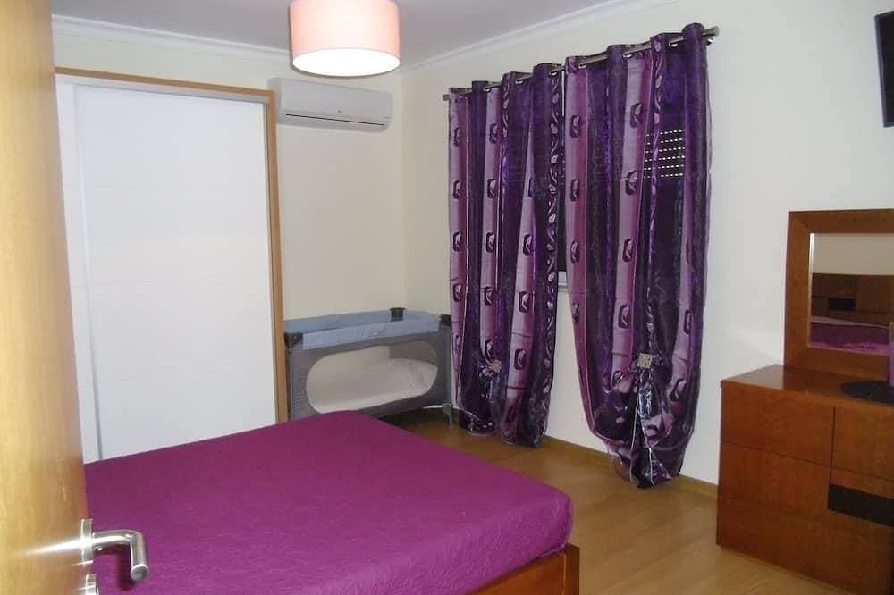 Foto 3 von 14: Haus 5 Schlafzimmer mit Schwimmbad