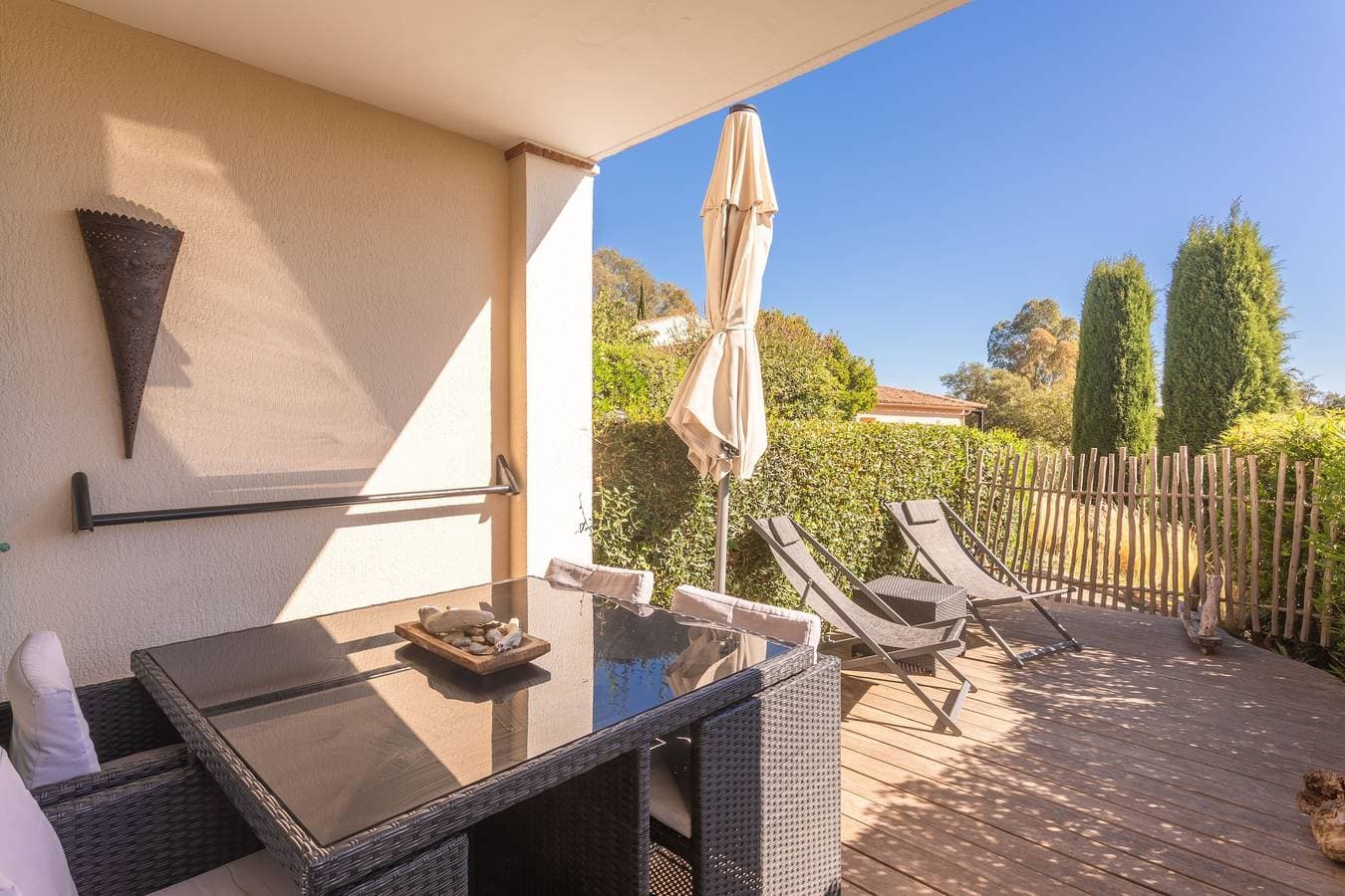 Foto 7 von 35: Apartment 'La Boheme' mit Gemeinschaftspool, privater Terrasse und Gemeinschaftsgarten