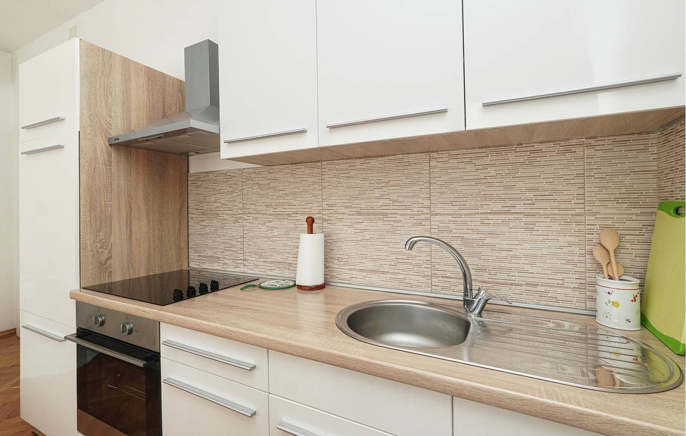 Foto 10 von 18: Gemütliche Ferienwohnung mit Meerblick, WLAN, Klimaanlage und Garten – 800 m vom Strand entfernt