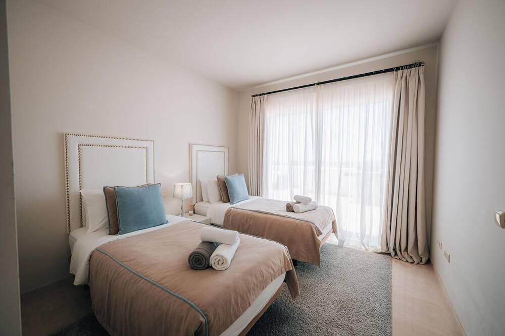 Foto 4 von 30: Frontline Golf Penthouse Alcazaba Lagoon - EHHouse