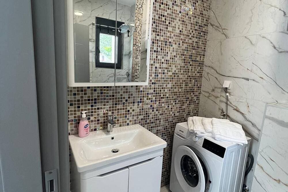 Foto 7 von 30: Luxuriöses Apartment mit Meerblick in der Bucht von Kotor