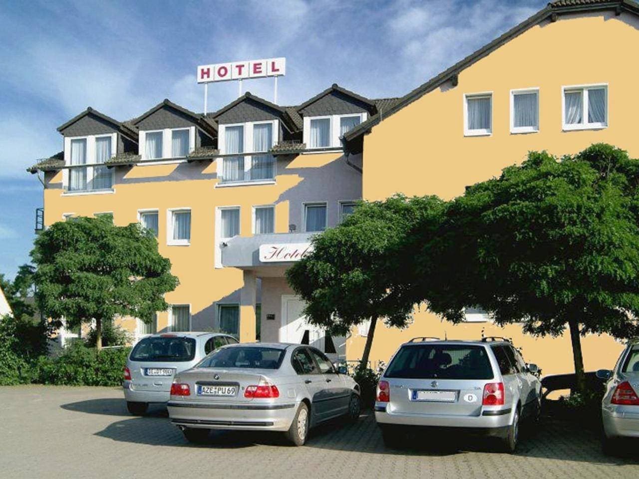 Waldschlößchen 1