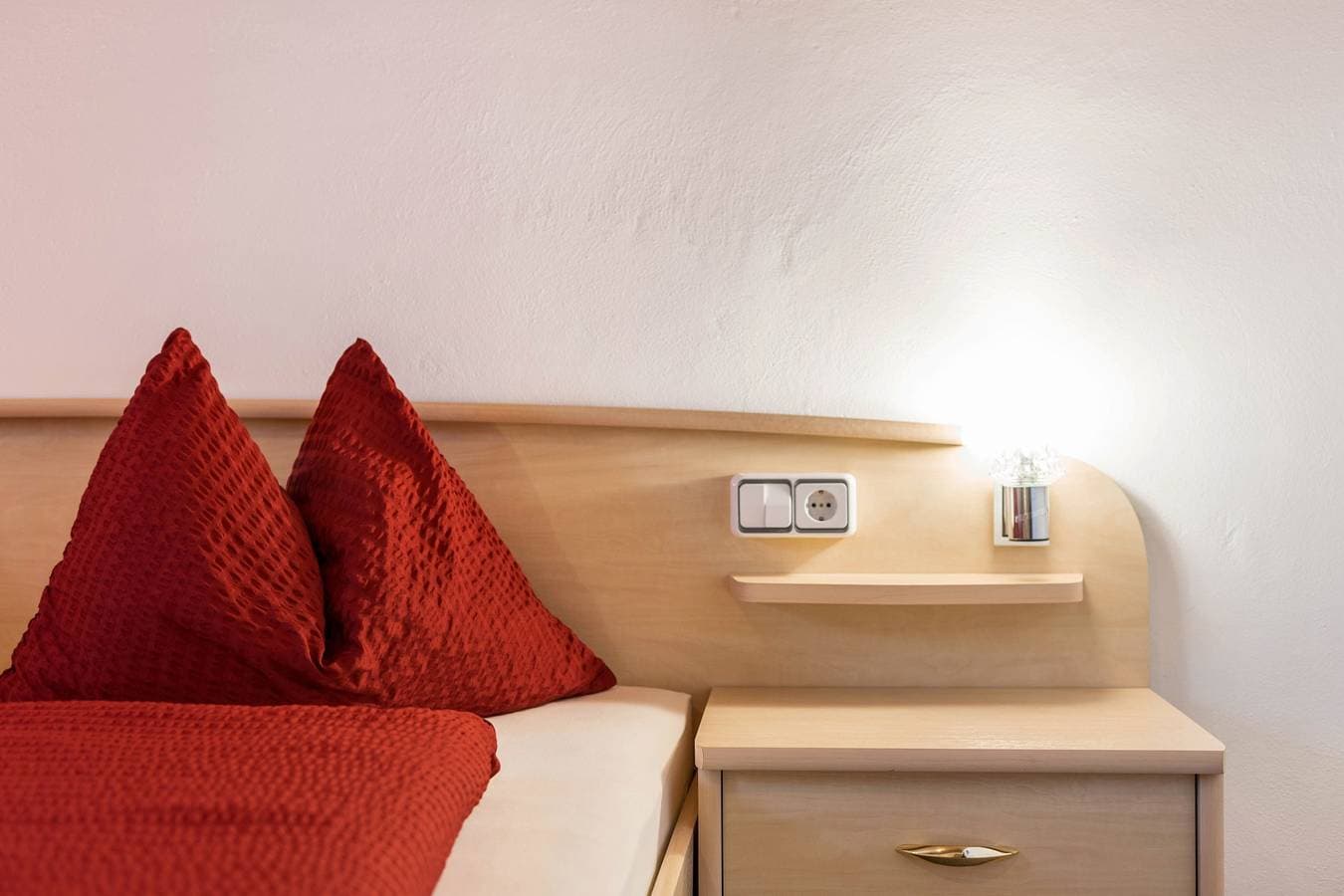 Foto 11 von 25: Ferienwohnung 'Ladinser Hof Reiterstube' mit Bergblick, Gemeinschaftsgarten und WLAN
