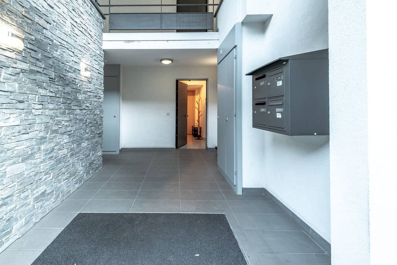 Foto 11 von 17: Ferienwohnung für 6 Personen mit Seeblick