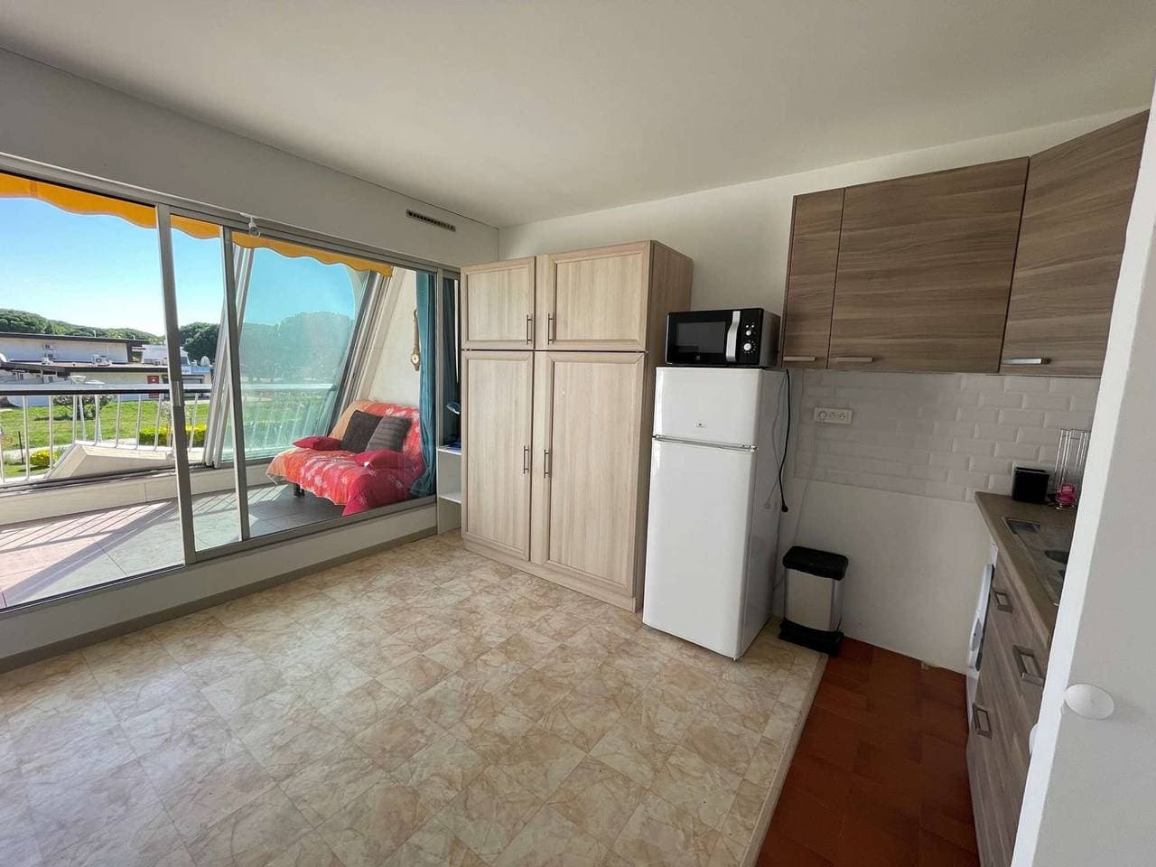 Foto 4 von 14: Klimatisiertes Studio für 4 Pers mit Pool und Parkplatz in Port Camargue