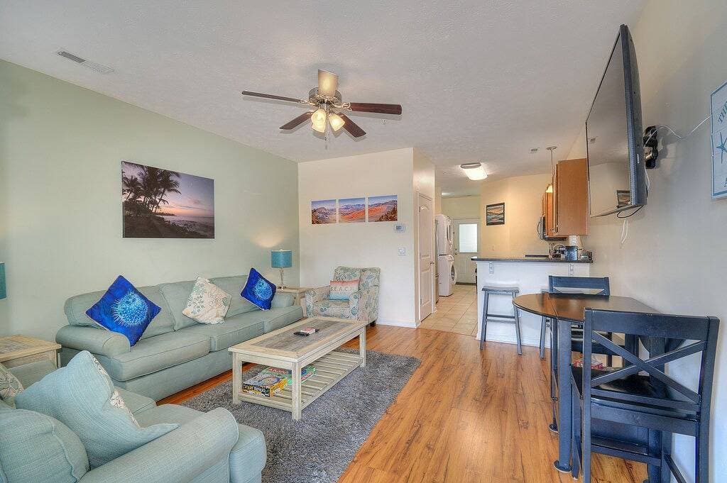 Foto 13 von 15: Gulf Stream Cottage 251 - Walk to Beach - Community Pool - 2 Bed/2 Bath