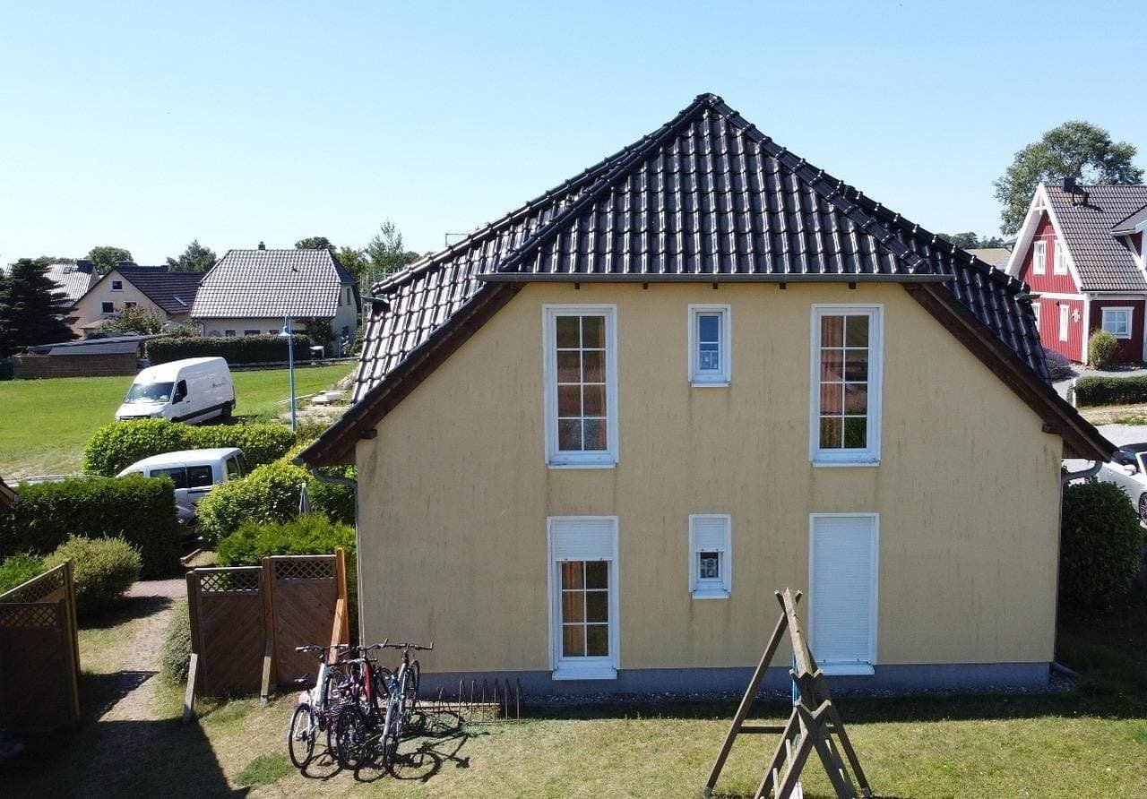 Foto 13 von 15: Sonnige Ferienwohnung mit Südterrasse und zwei Schlafzimmern in Alt Reddevitz