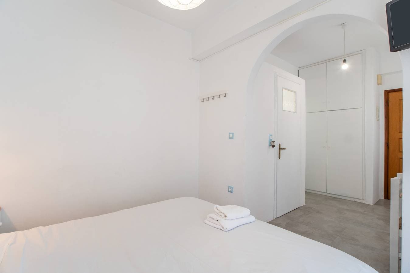 Foto 8 von 40: Einzimmerapartment 'Livadia Seaside Studios 12' mit Gemeinschaftsterrasse, WLAN und Klimaanlage