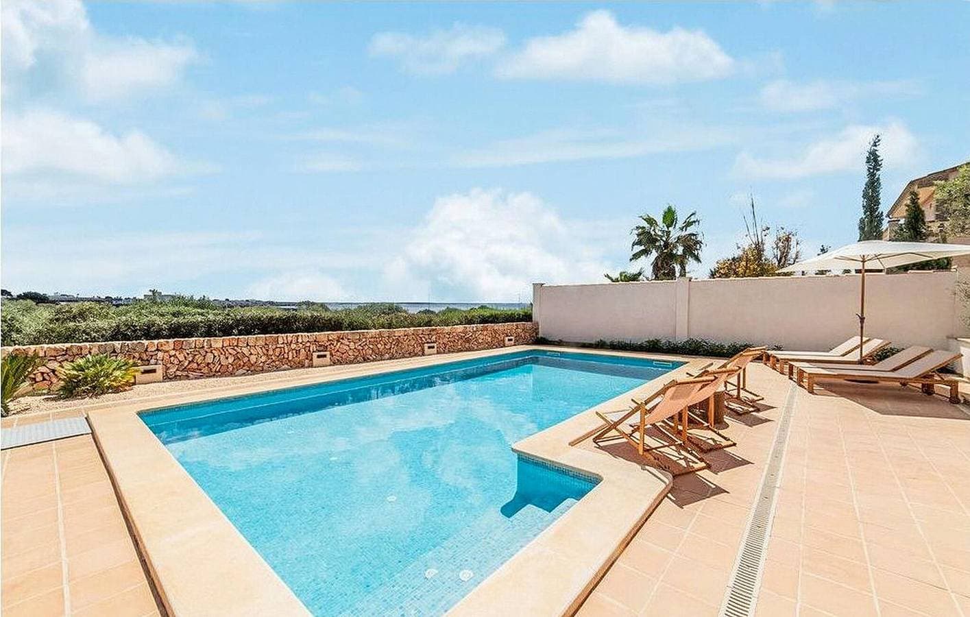 Foto 3 von 29: Apartment mit Meerblick, Pool und Terrasse - in der Nähe von Strand und Restaurants