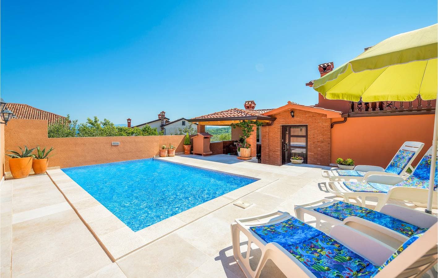 Charmantes Apartment mit einem Schlafzimmer, Pool und Terrasse 1