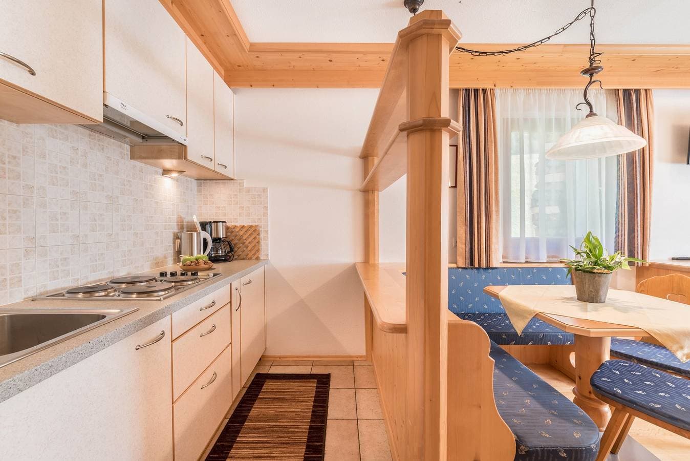 Foto 13 von 22: Ferienwohnung Ciasa Raut App Sosi mit Bergblick, Garten und WLAN