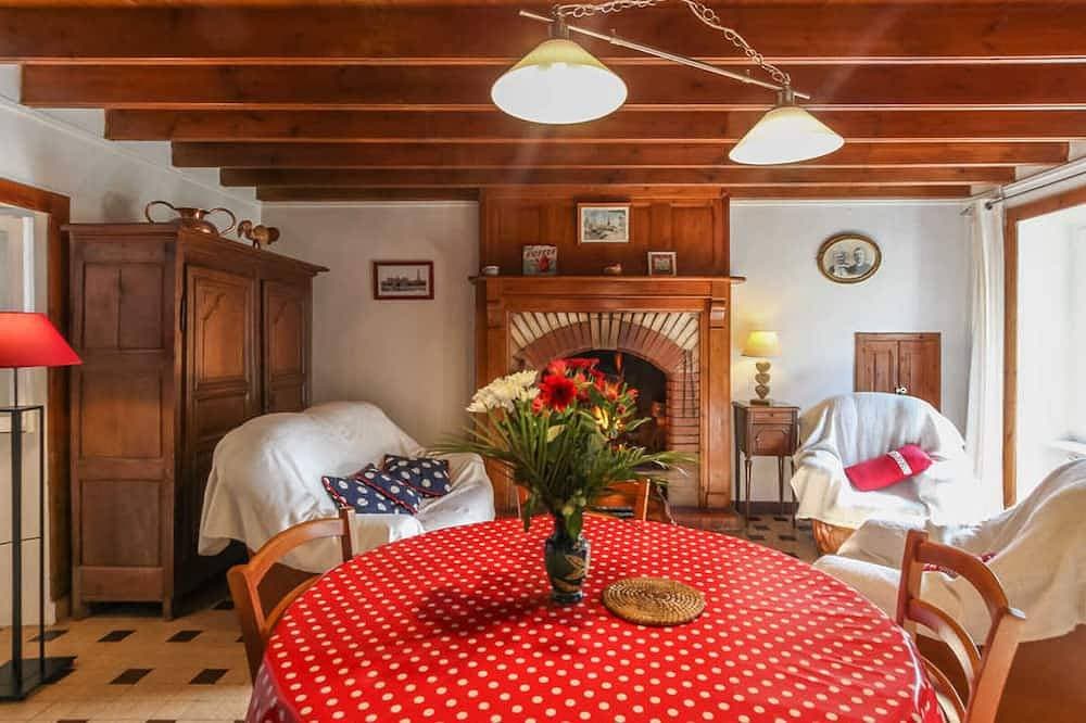 Foto 11 von 22: Haus am Meer mit Kamin und Blumengarten