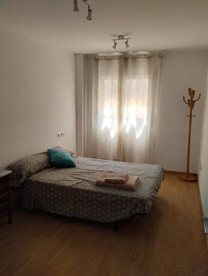 Foto 5 von 25: Two-Bedroom Apartment