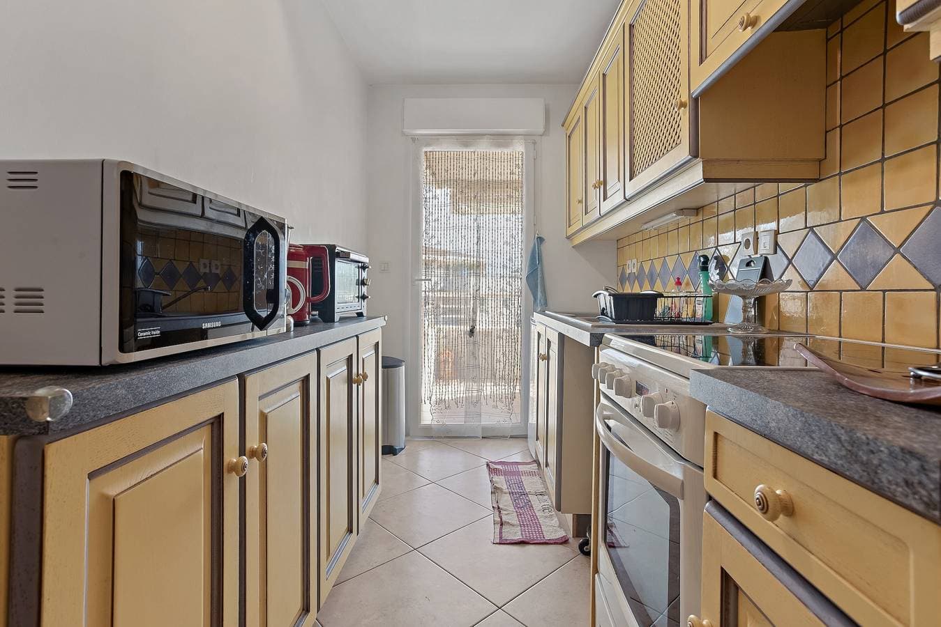 Foto 8 von 26: Appartement „Petit Paradis“ mit Gemeinschaftspool, WLAN und Klimaanlage