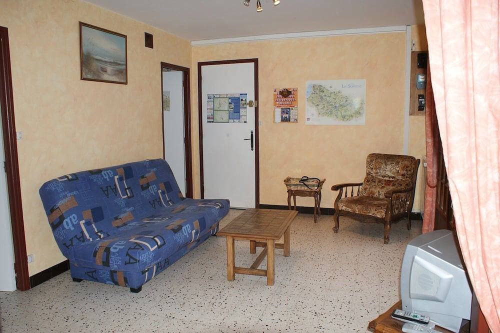 Foto 7 von 10: A single-story house in a quiet, rural hamlet. Pets allowed