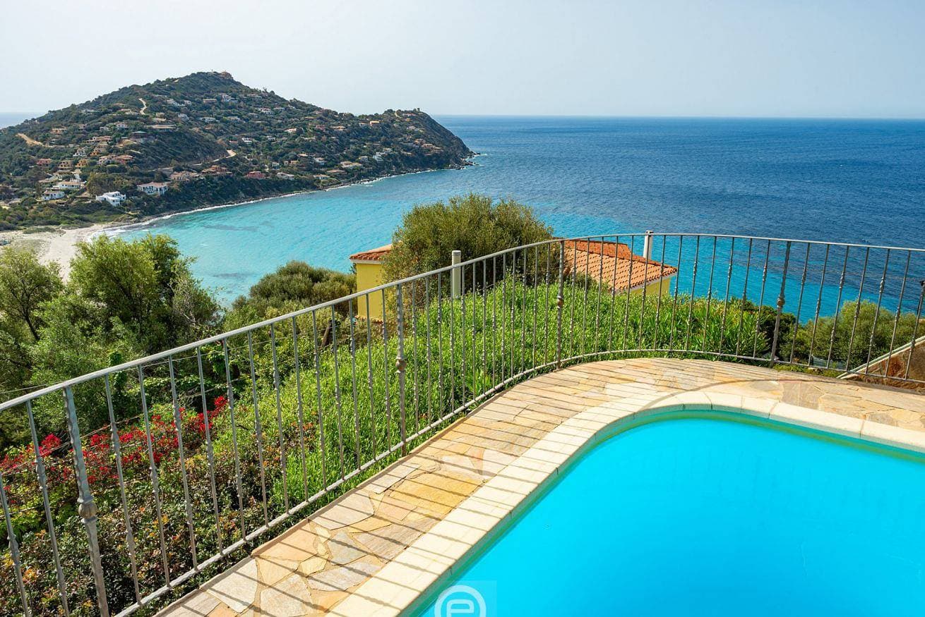 Foto 6 von 47: Villa für 8 Personen mit Pool