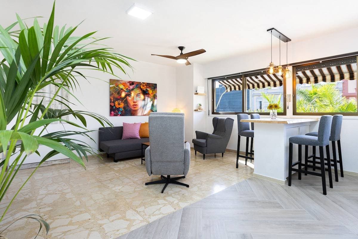Foto 9 von 45: Ferienwohnung für 3 Personen mit Terrasse