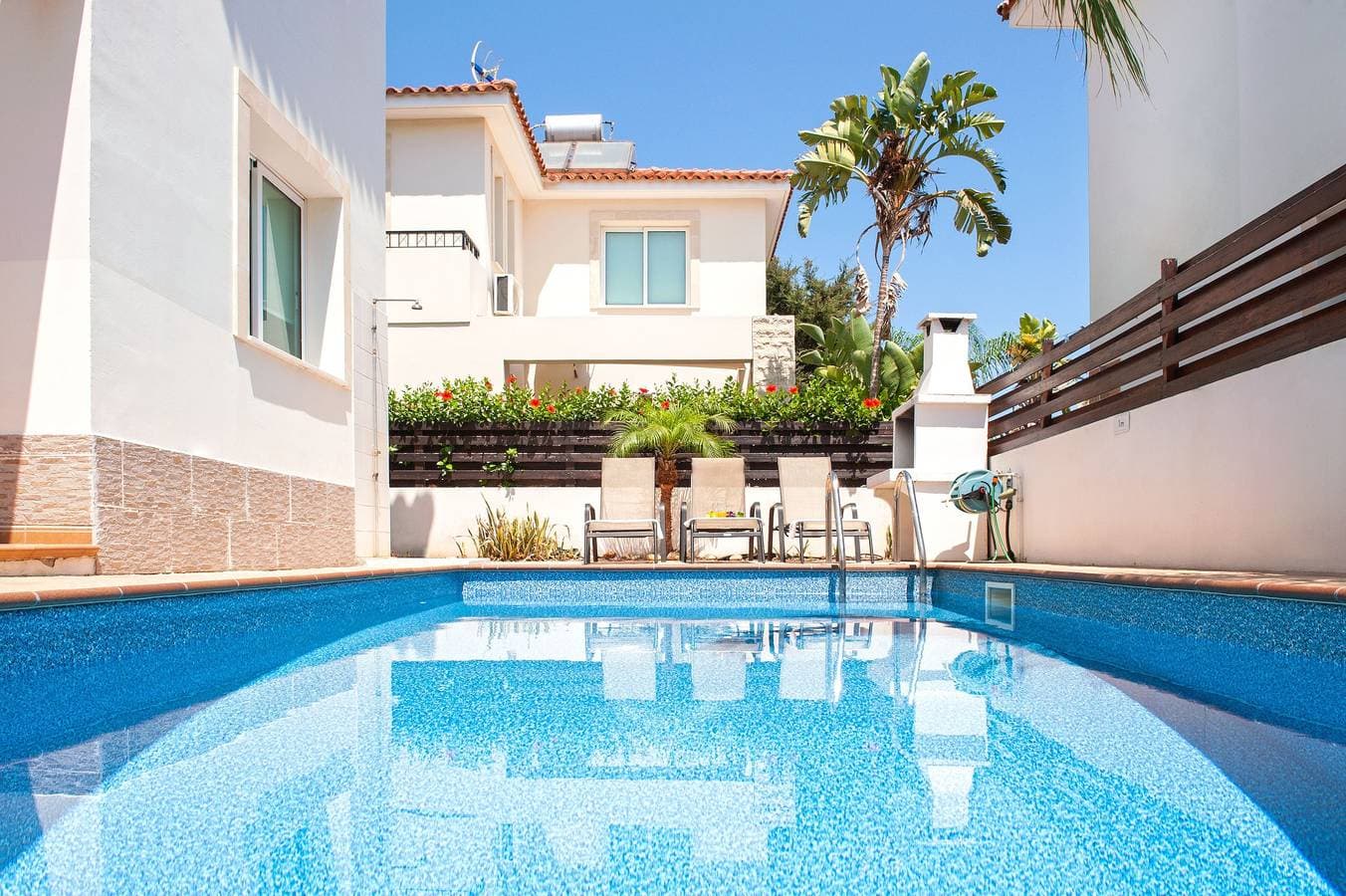 Foto 6 von 32: Villa für 5 Personen mit Balkon