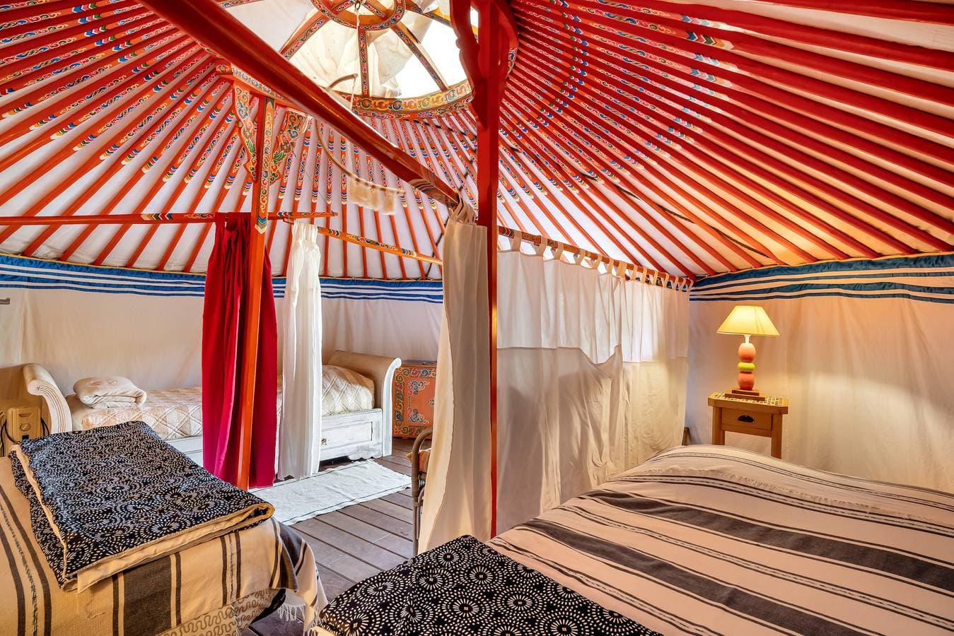 Foto 9 von 25: Bed & Breakfast 'Yourte - Les Toits Du Gaou' mit Gemeinschaftsterrasse und WLAN