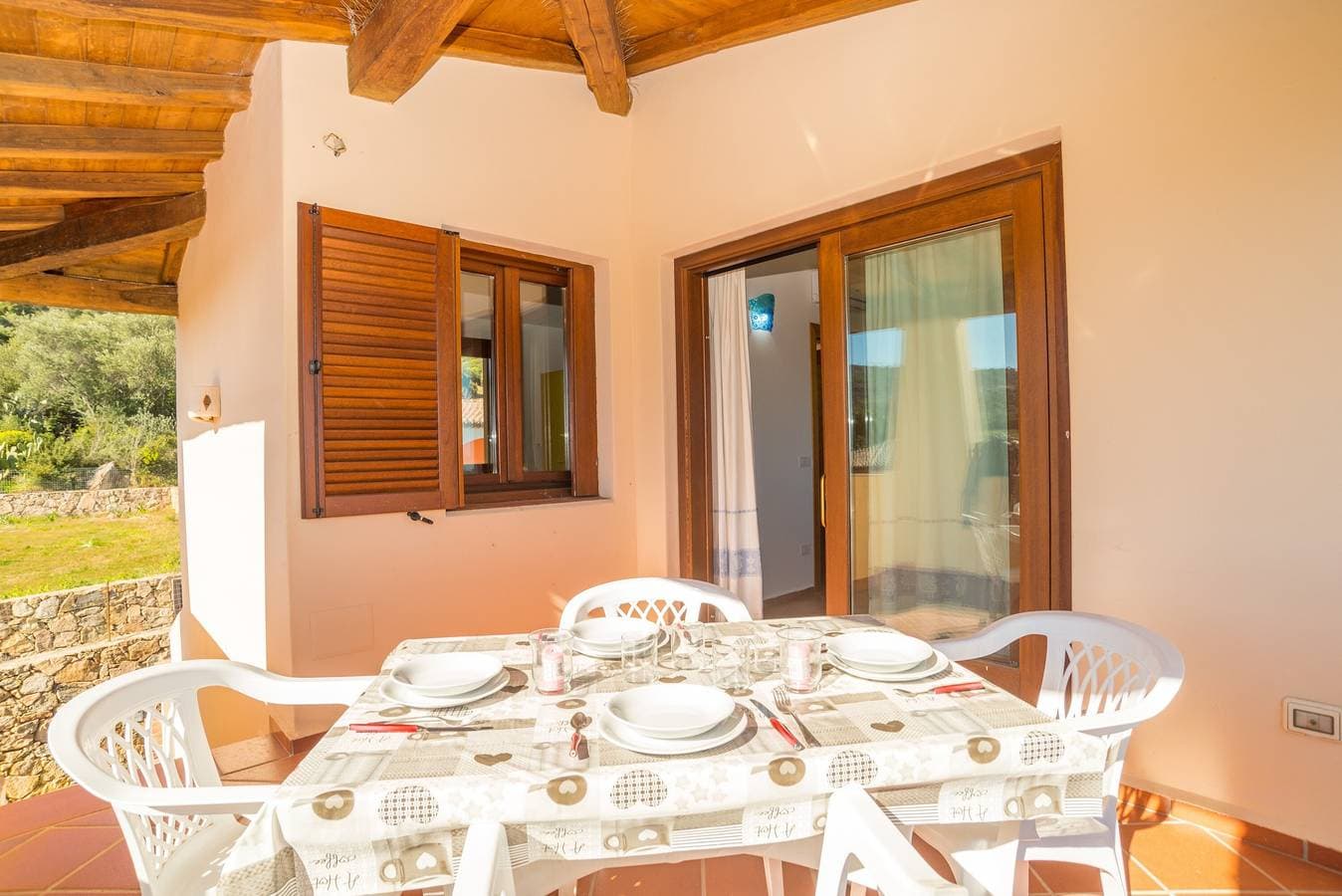 Foto 5 von 25: Ferienwohnung in der Nähe dem Strand mit Balkon, Meerblick und Klimaanlage