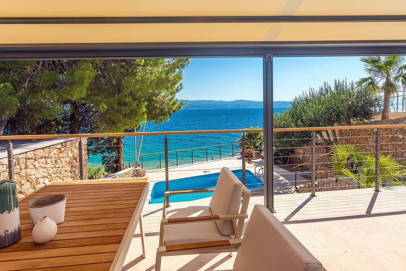 Foto 5 von 51: Beachfront Casa Ahoi with 2 bedrooms, heated pool, Villa with amazing sea views