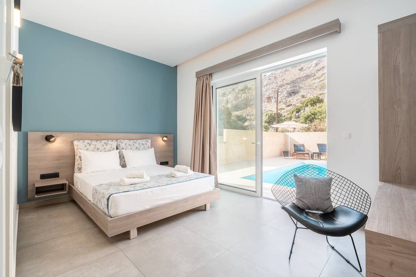 Foto 9 von 20: Ferienwohnung 'Tesoro Del Mare mit Privat Pool 2' mit Bergblick, WLAN und Klimaanlage