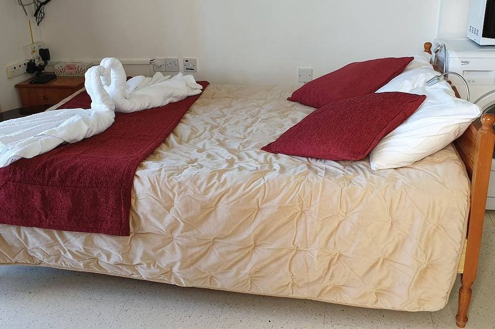 Foto 2 von 23: Studio Erster Stock 50m in der Nähe des Meeres, 28 qm, voll ausgestattete Küche