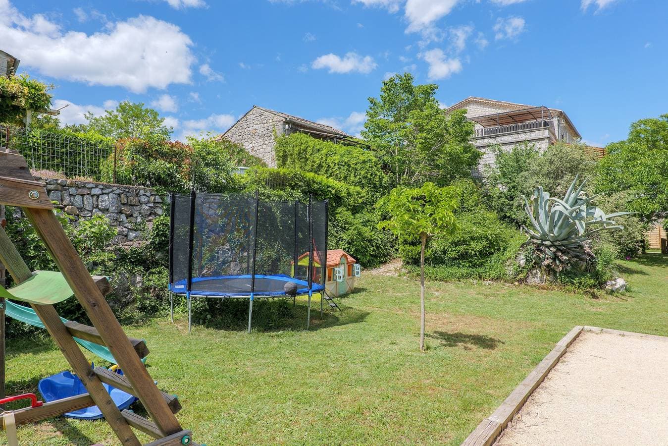 Foto 12 von 27: Gîte „Les Barlènes“ mit Gemeinschaftspool, WLAN und Klimaanlage