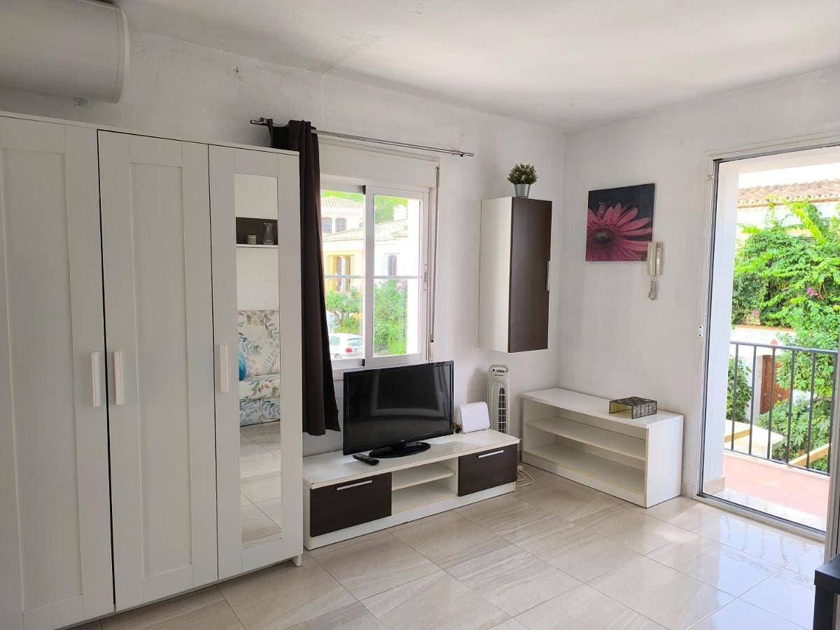 Foto 5 von 14: One-Bedroom Apartment