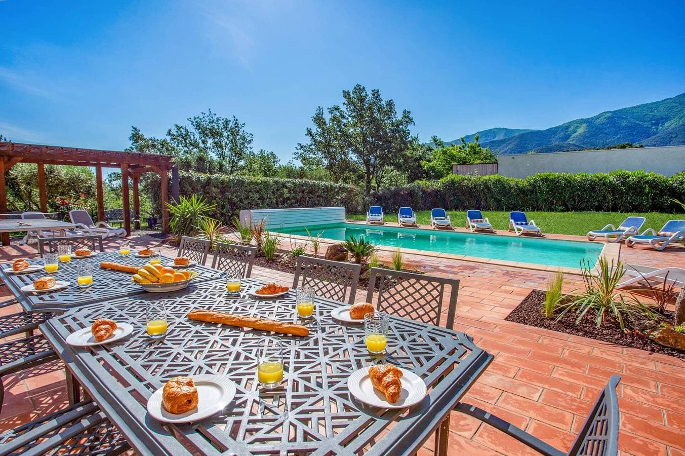 Foto 3 von 36: Villa für 11 Personen mit Garten