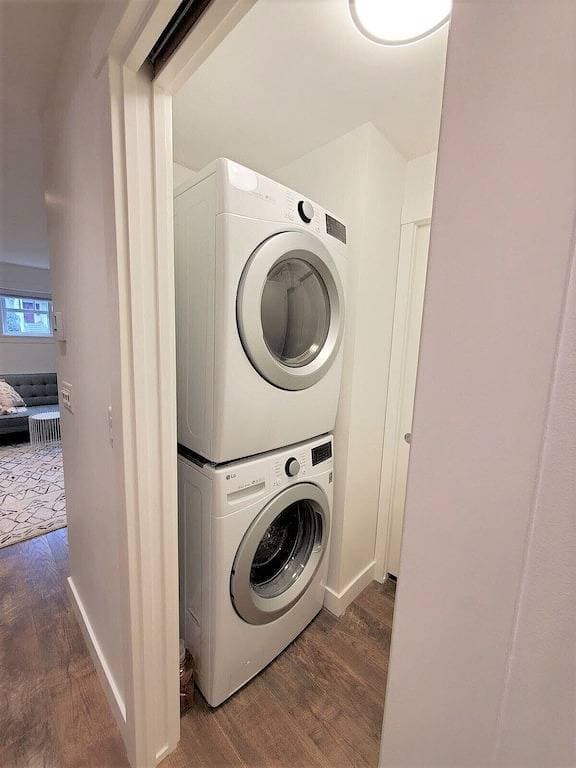 Foto 8 von 14: ❤  2 Bdrm Charmer - Central Location - Free Parking