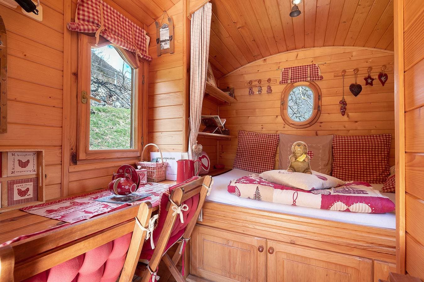Foto 6 von 22: Roulotte Gentiane – Entspannung in den Pyrenäen, Nähe Gavarnie